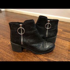 H&M BLACK BOOTIES
